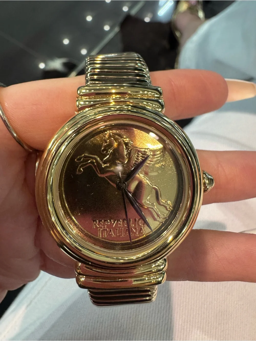 New Bellezza 10 Lira Coin Pegasus Tubogas Cuff Watch Gold-Tone dial